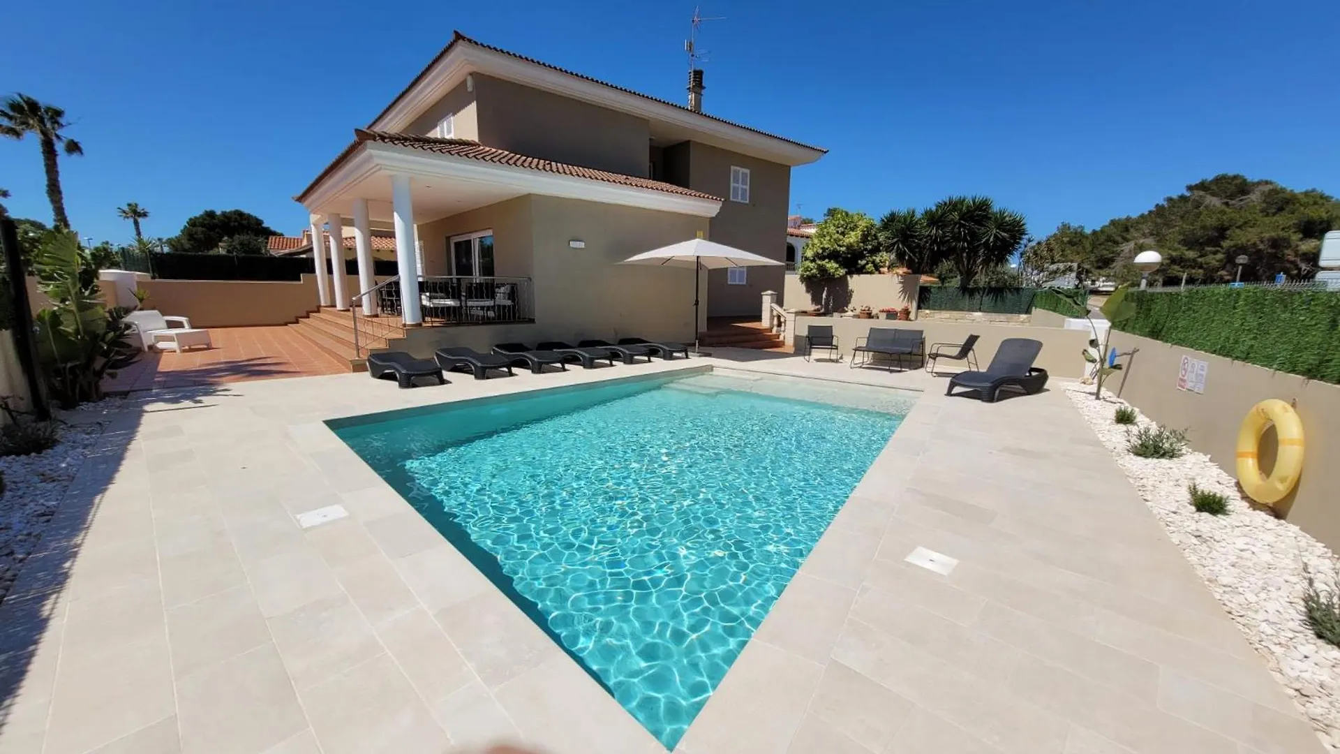 Villa Victoria Paradise location